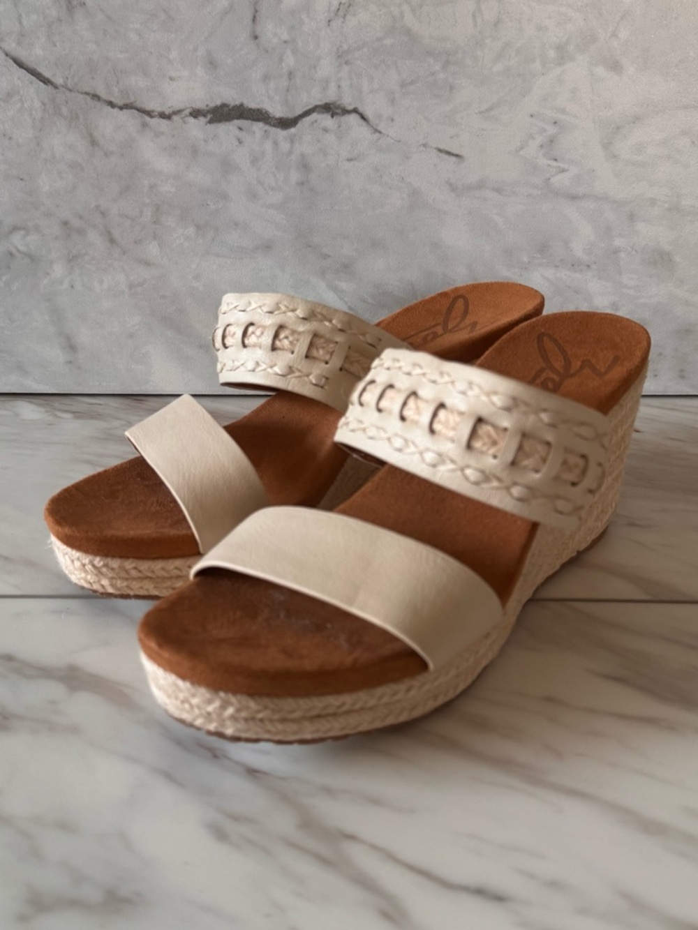 Sofft Leather Espadrille Wedge Sandals Cream Neutral Slip On Comfort Size 8
